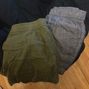 Set for 2 linen shorts